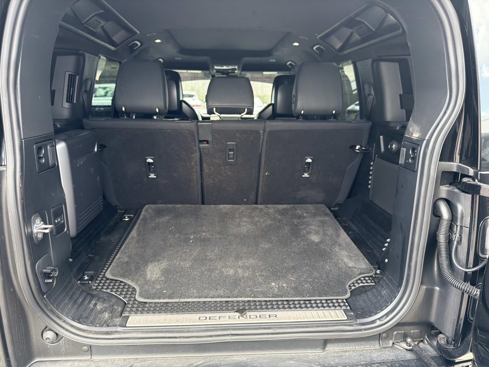 Used 2026 Black Land Rover OCTA Black image 8