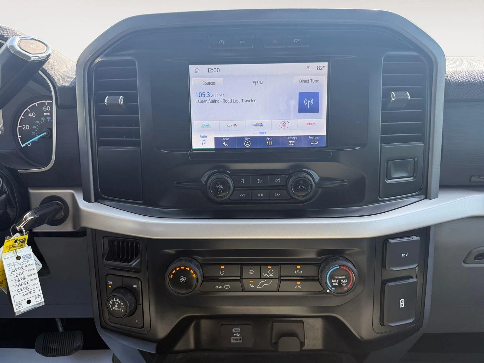 Used 2023 Agate Black Ford XLT image 14