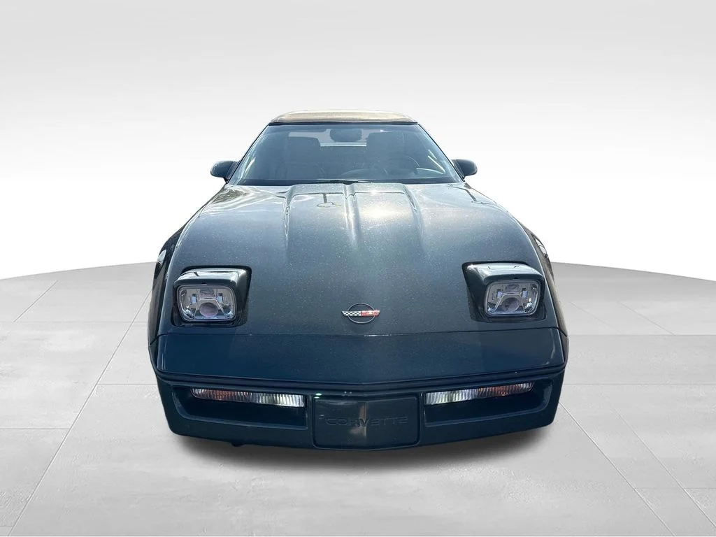 Used 1990 Green Chevrolet Convertible image 8