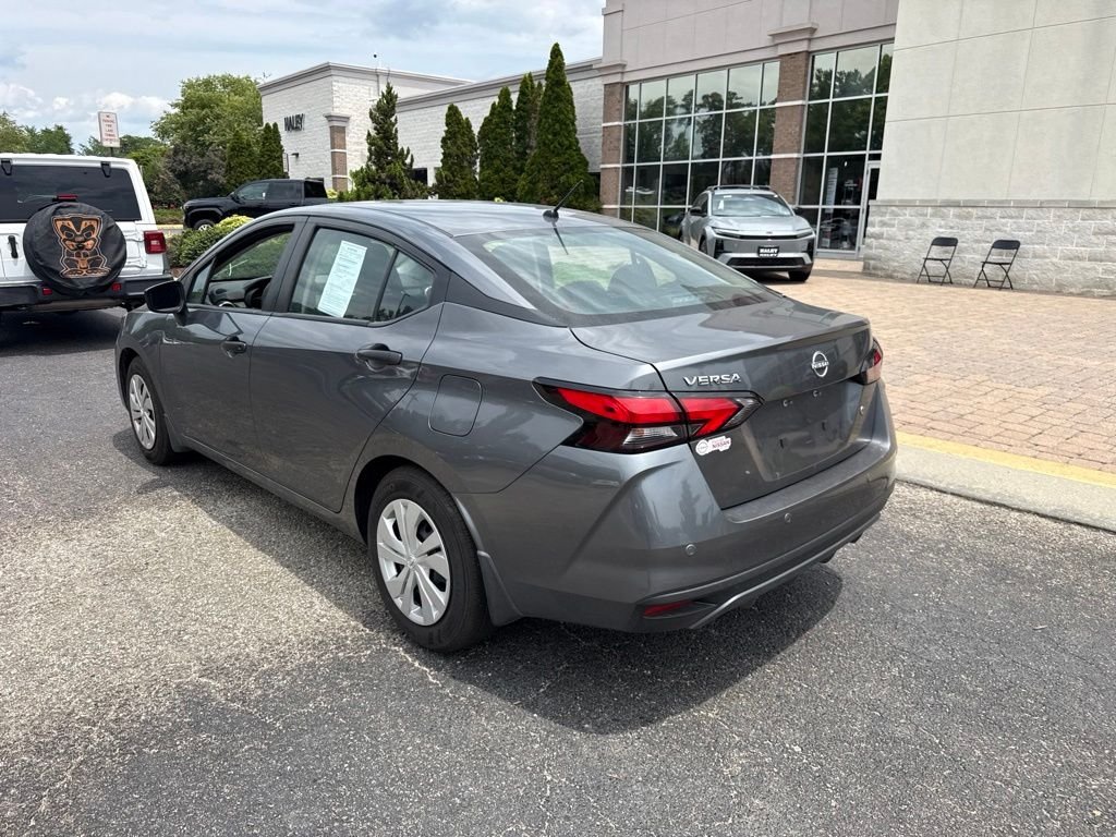 Used 2025 Gray Nissan 1.6 S image 4