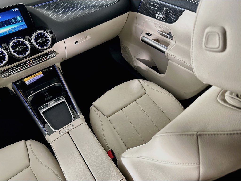 New 2026 Mountain Grey Metallic Mercedes-Benz GLA 250 image 52