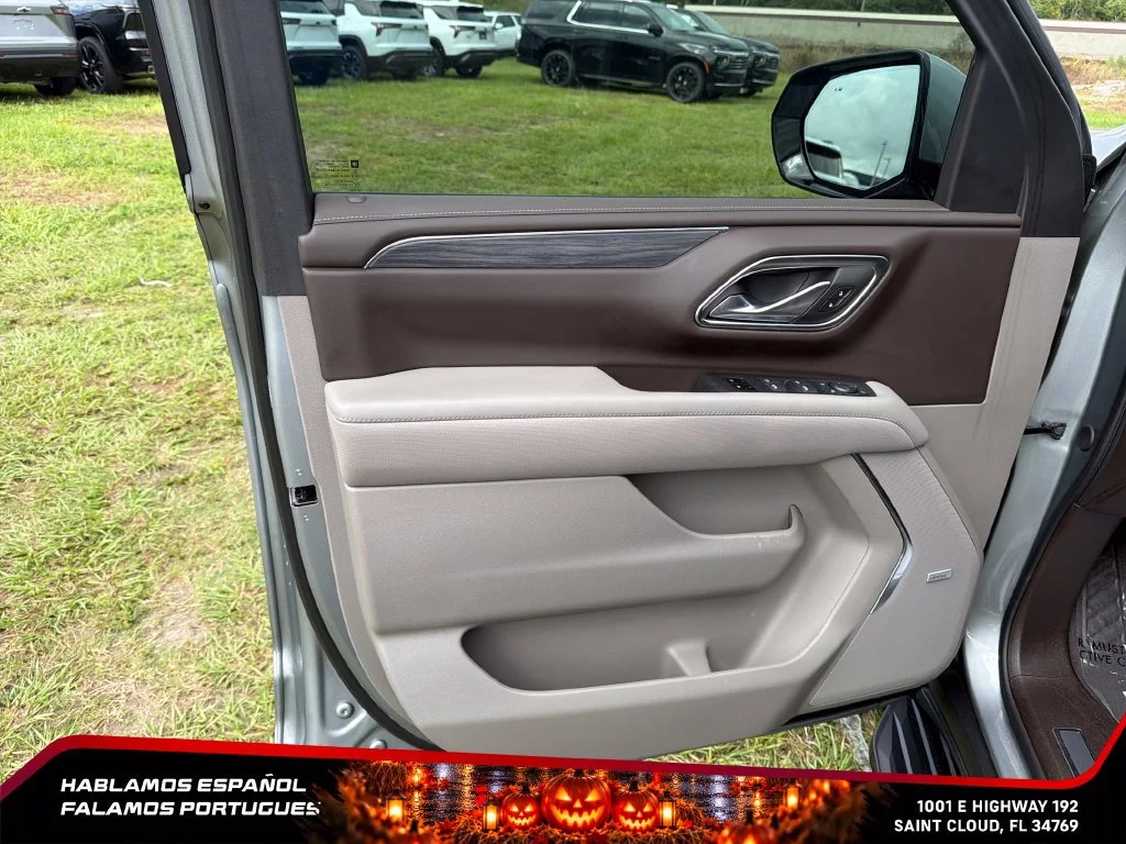 Used 2024 Sterling Metallic GMC SLT image 12