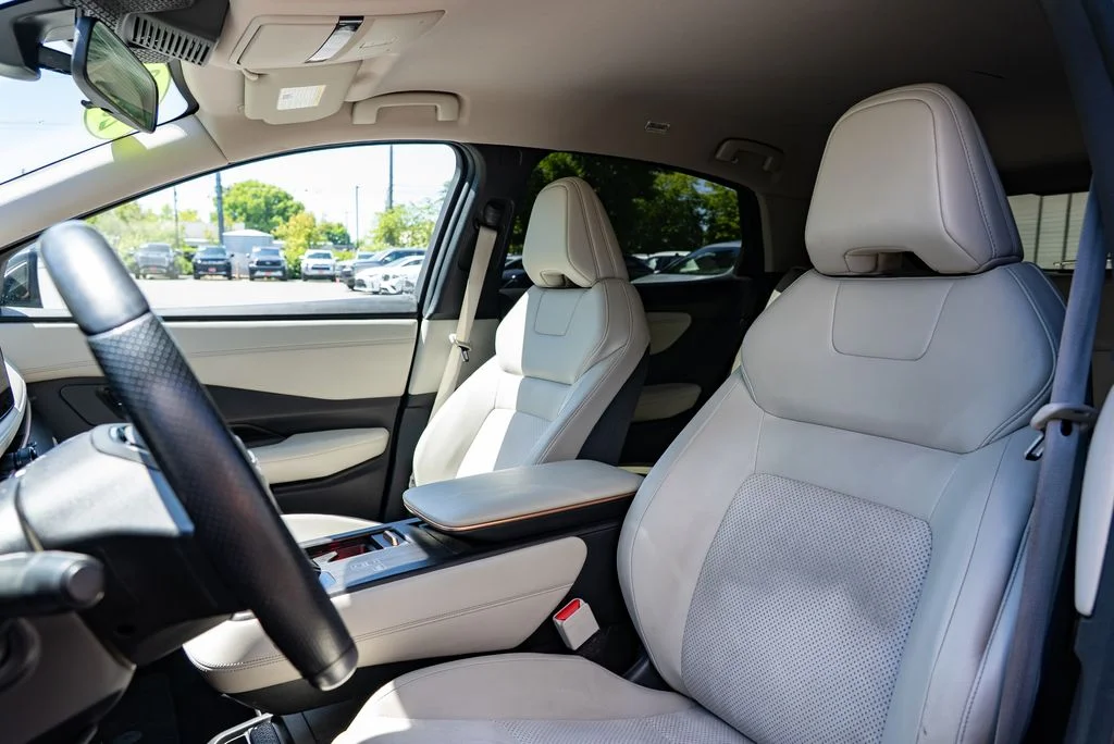 Used 2023 Black Nissan ENGAGE image 20