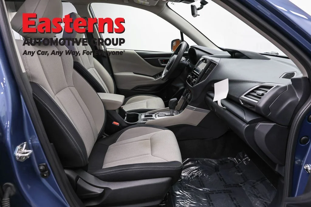 Used 2023 Blue Subaru Base image 24