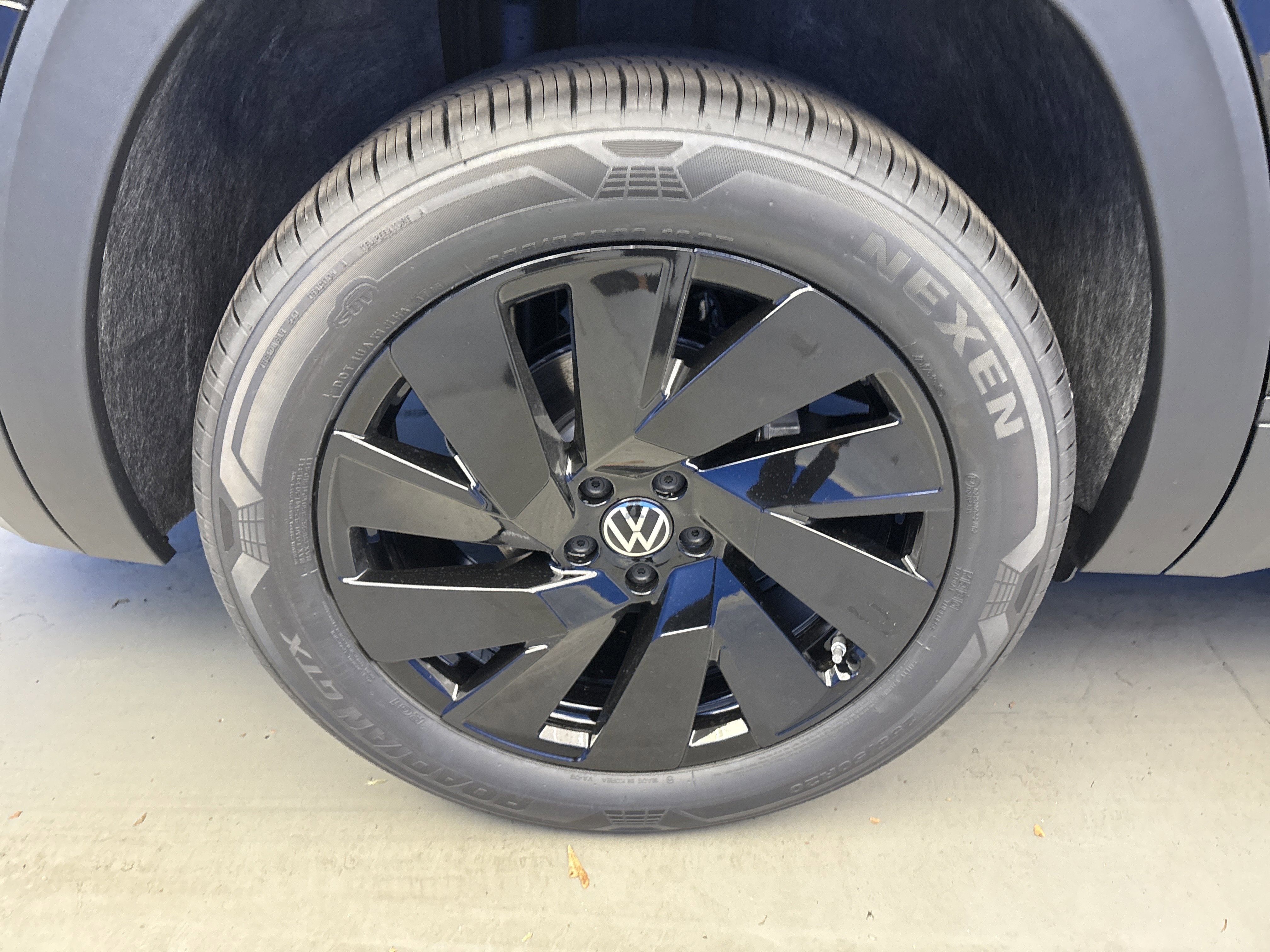 2026 Volkswagen Atlas SE w/Tech - Photo 8