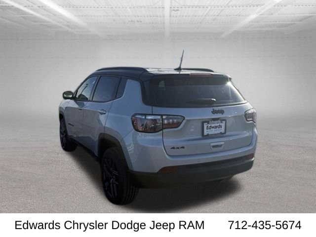 New 2026 Silver Zynith Metallic Clear-Coat Exterior Paint Jeep Latitude image 6
