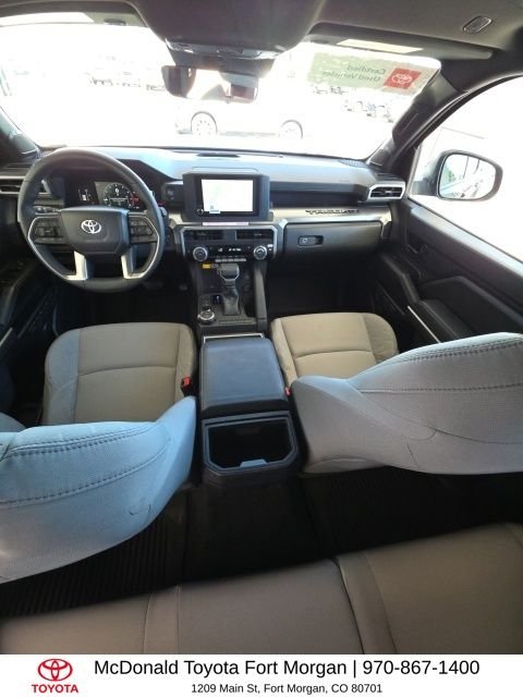 Used 2025  Toyota SR5 image 15