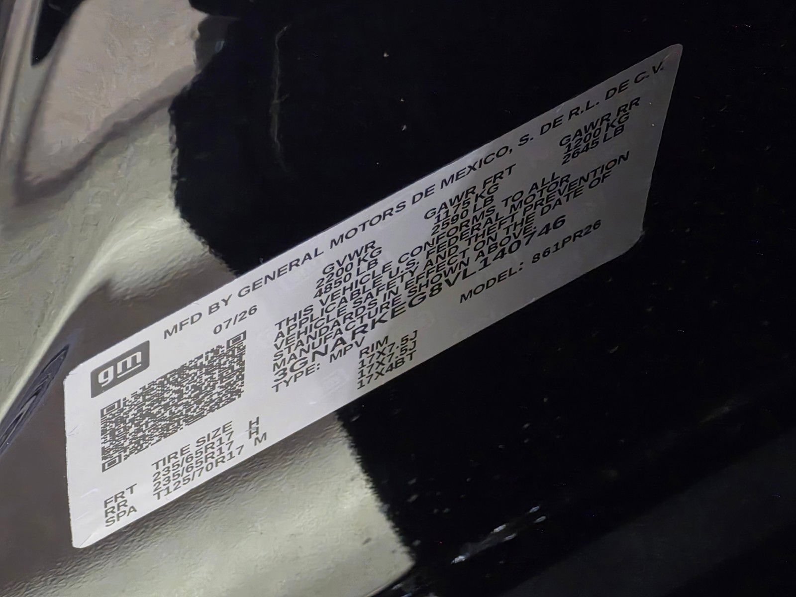 New 2027 Mosaic Black Metallic Chevrolet ACTIV image 34