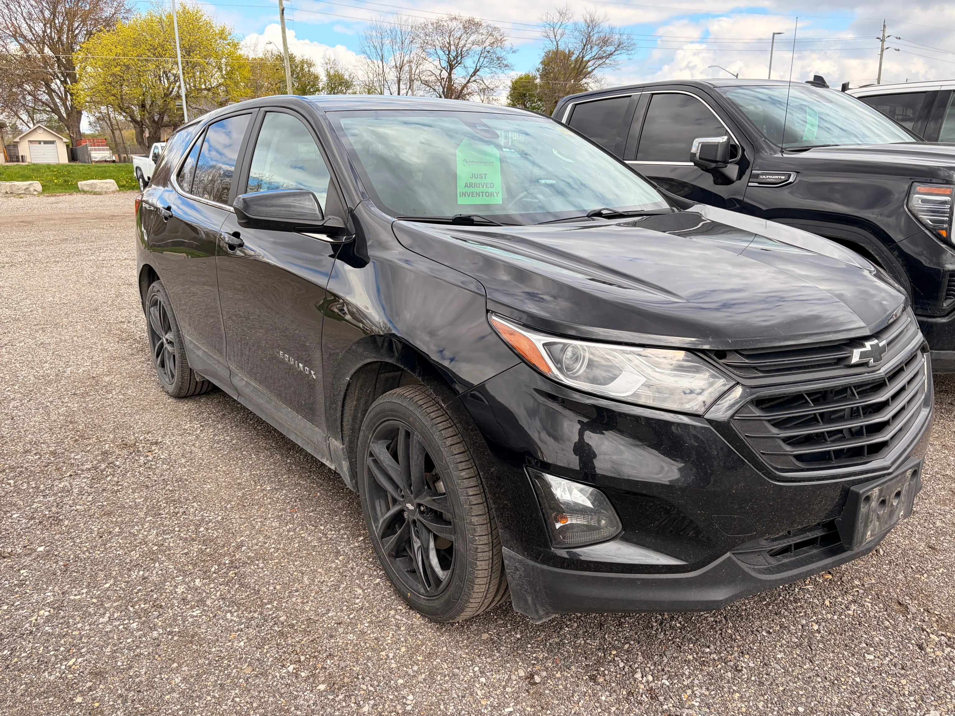 Used 2021  Chevrolet LT image 2