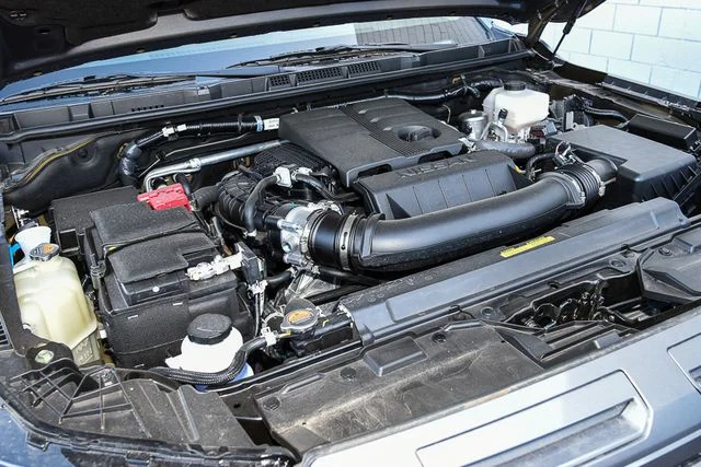 New 2026 Glacier White Nissan SV image 14