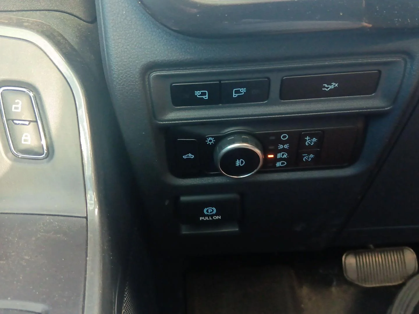 Used 2023 Agate Black Ford XLT image 21