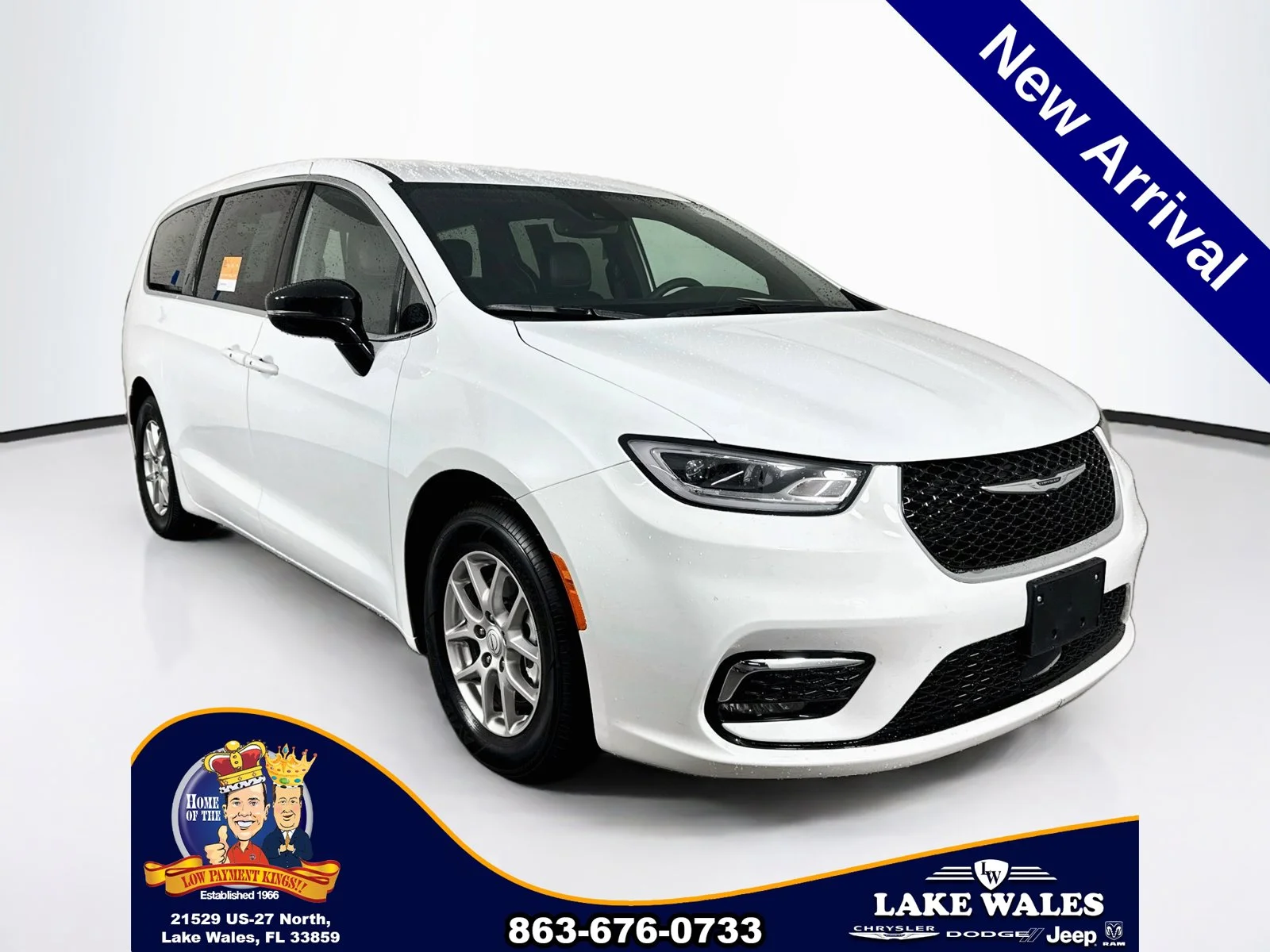 Used 2026 White Chrysler Select image 1