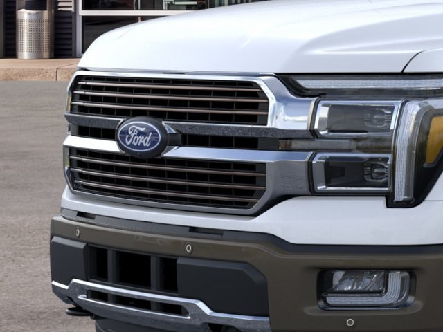 New 2026 Star White Metallic Tri-Coat Ford King Ranch® image 17