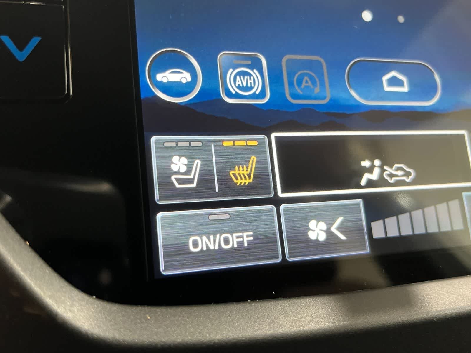 Used 2026 Crystal White Pearl Subaru Touring image 20