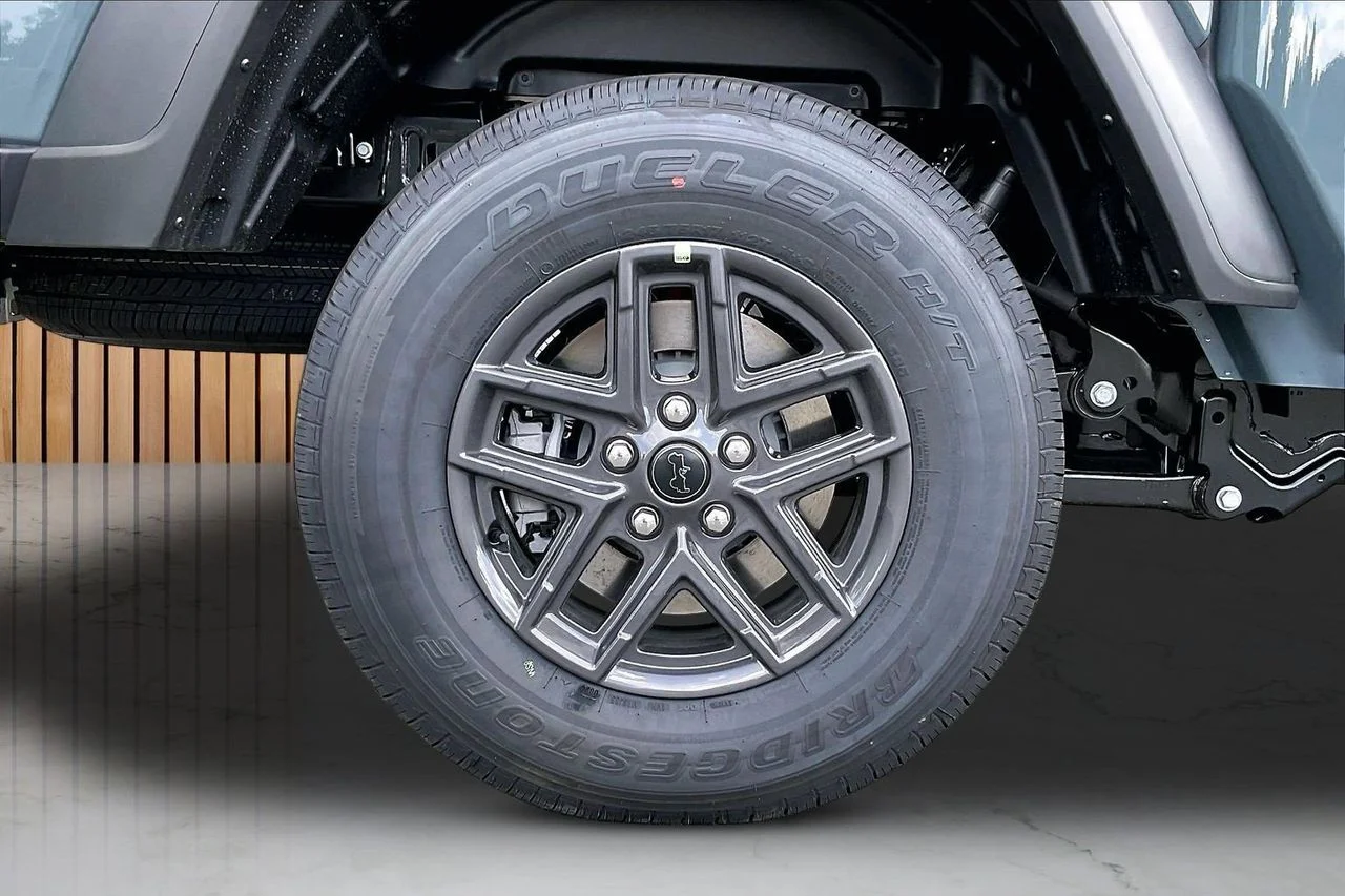 New 2026 Anvil Clear-Coat Exterior Paint Jeep Sport S image 33