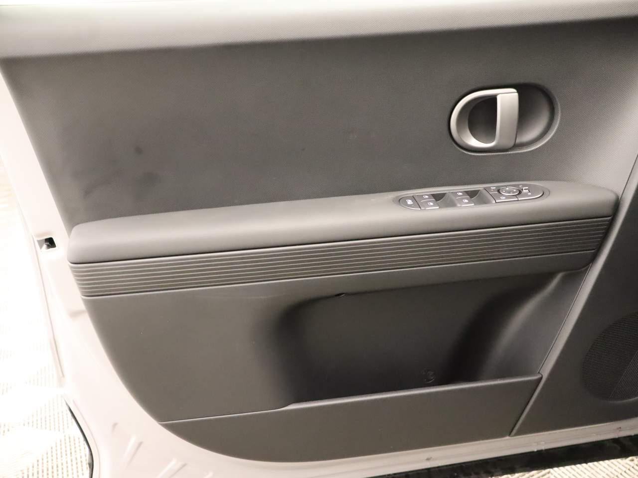 New 2026 Cyber Gray Hyundai SEL image 17
