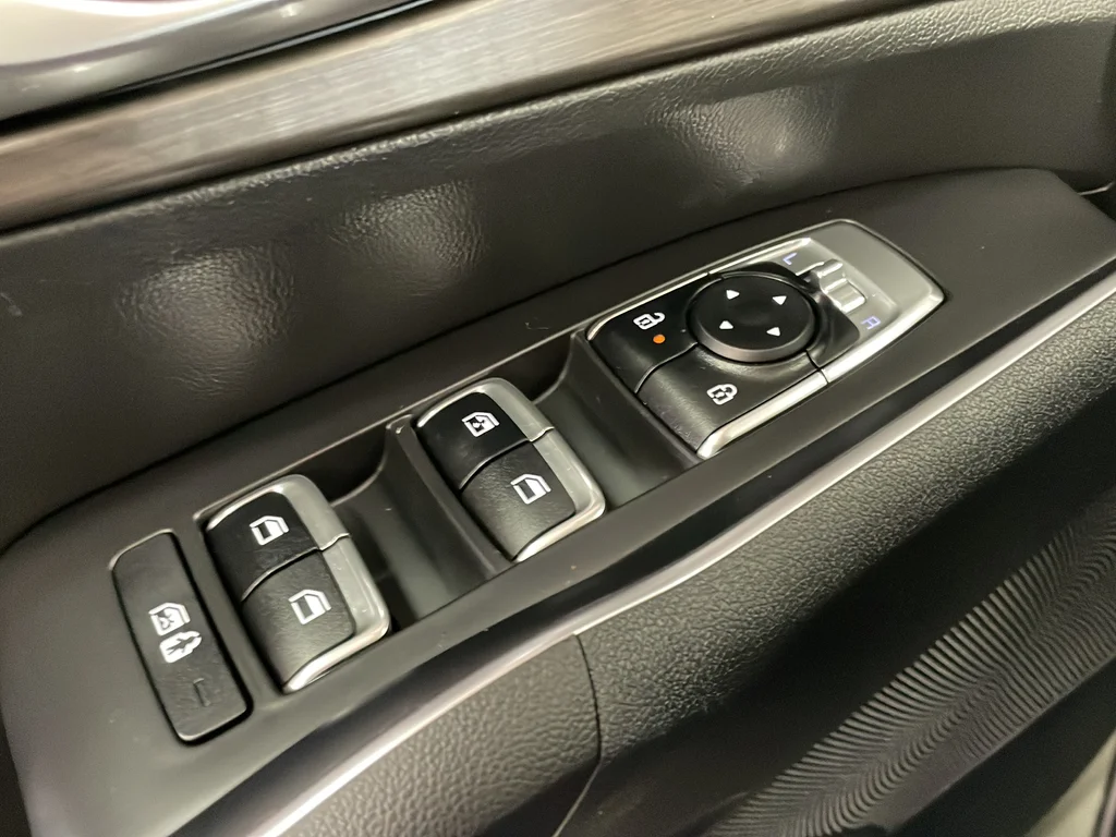 Used 2024 Green Kia X-Line EX image 39