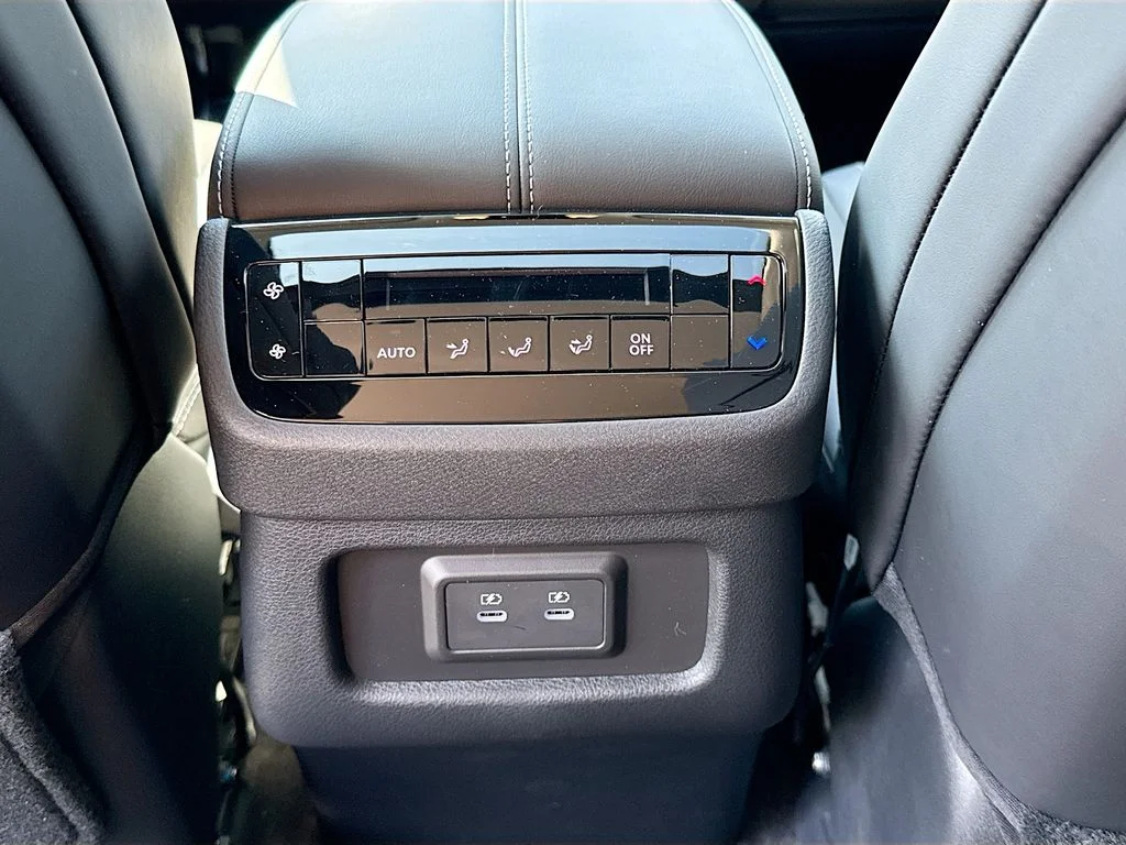 New 2027 BLACK OBSIDIAN INFINITI Pure FWD image 26