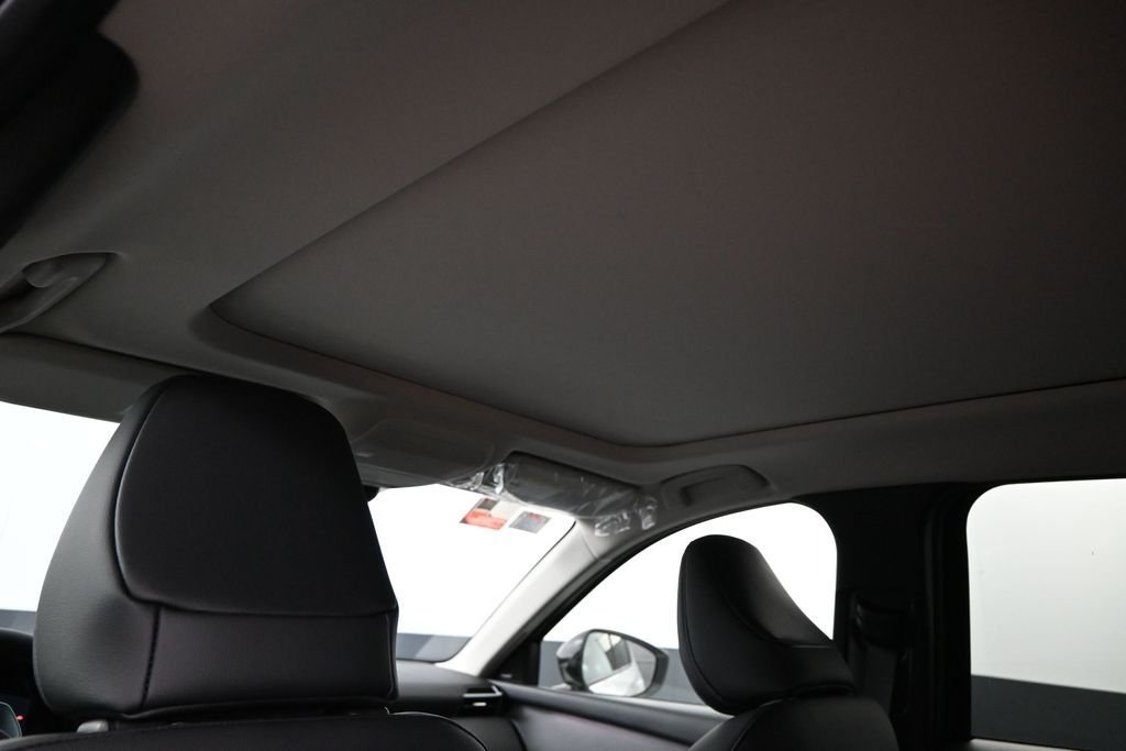 New 2026 Rhodium White Metallic Mazda 2.5 S Premium Plus AWD image 17