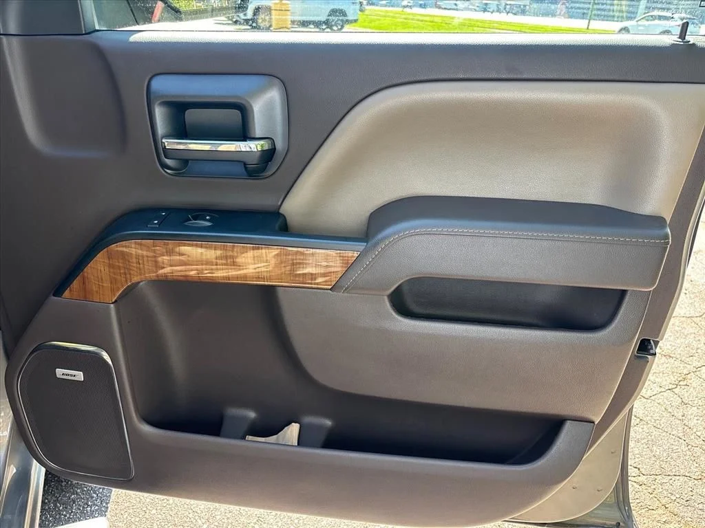 Used 2017 Gray GMC SLT image 13