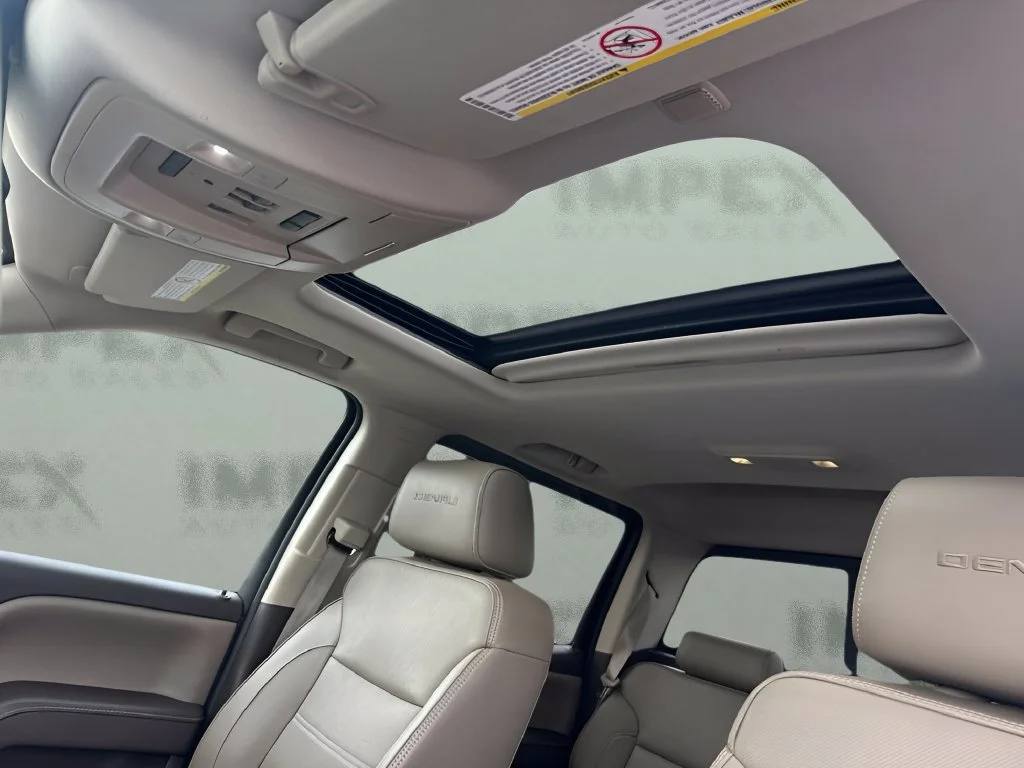 Used 2016 SUMMIT WHITE GMC Denali image 7