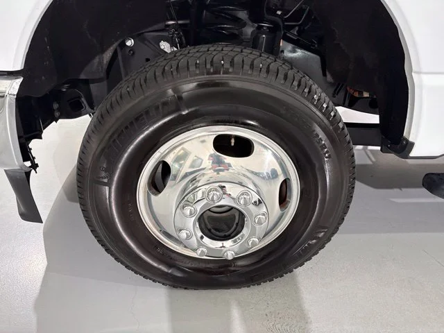 Used 2025 White Ford XL image 6