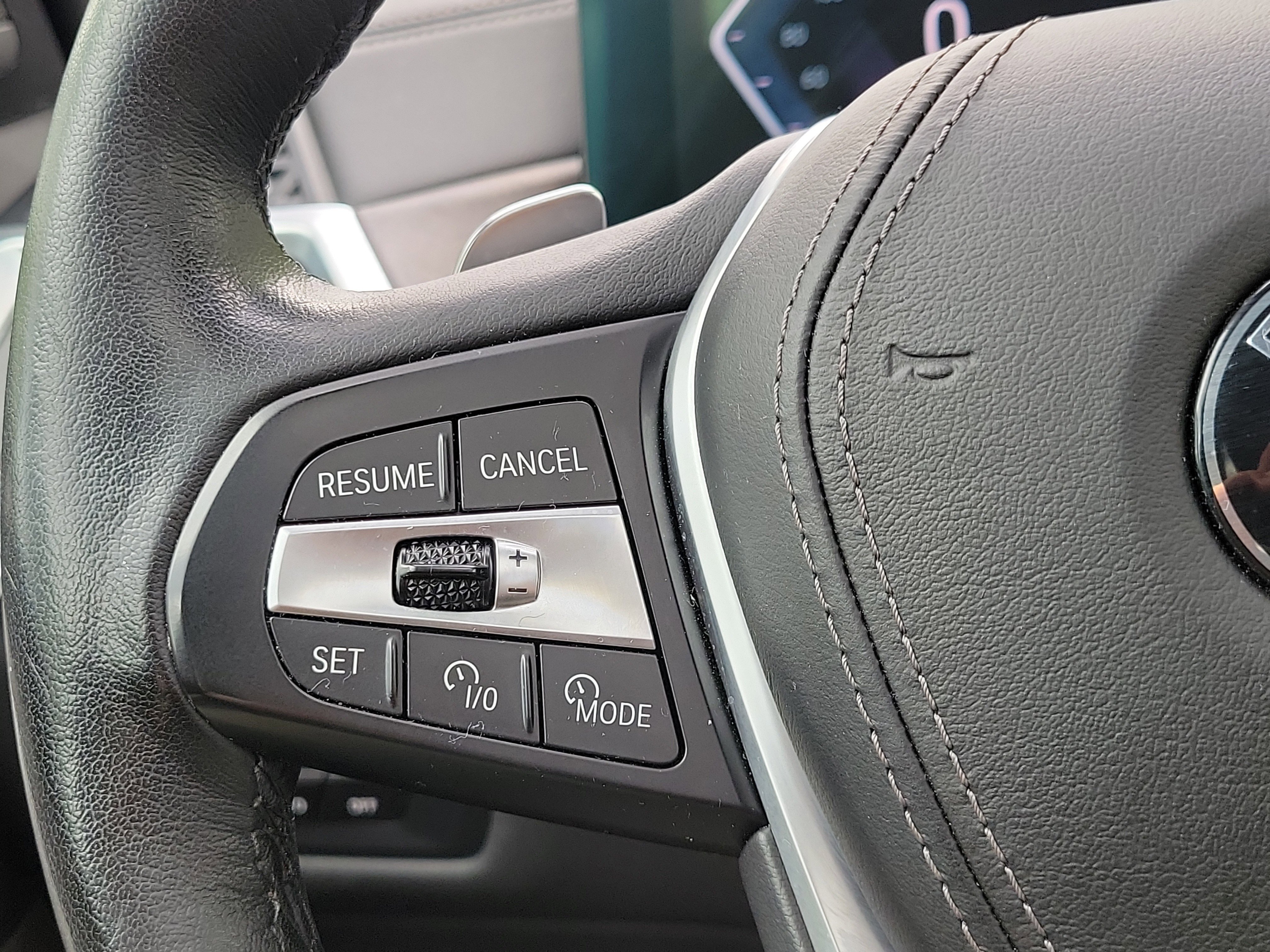 Certified Used 2024 Alpine White BMW xDrive40i image 25