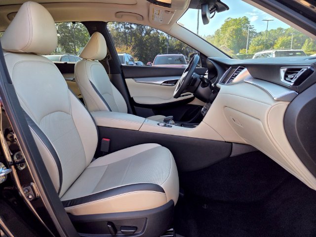 Used 2021 Black INFINITI Sensory image 21