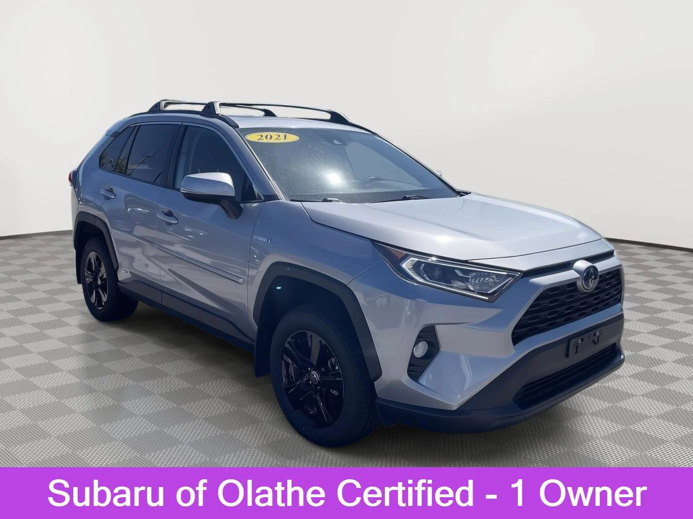 Used 2021 Silver Sky Metallic Toyota Hybrid XLE image 1
