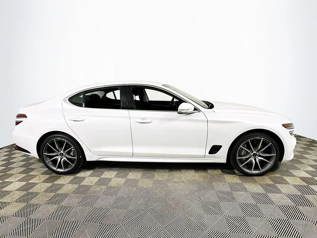 New 2025 White Genesis 2.5T image 3