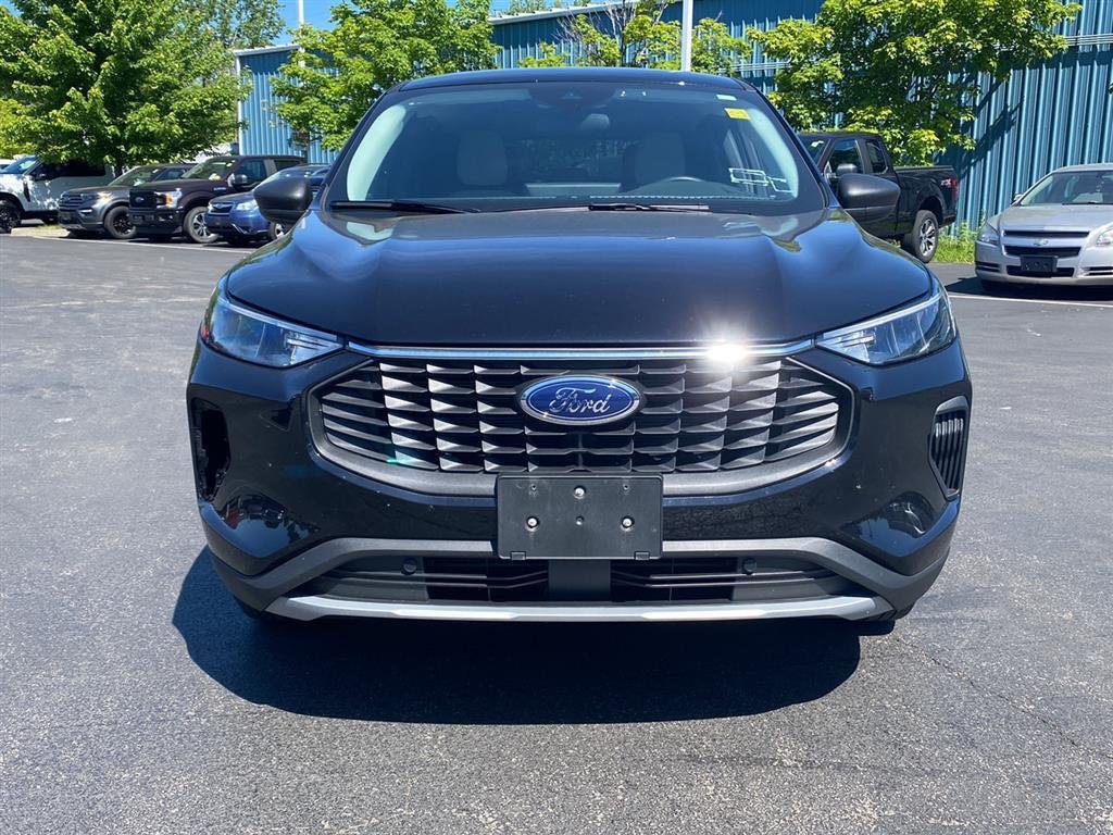 Used 2025 Agate Black Ford Active image 5