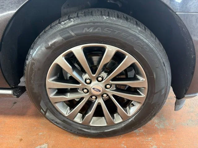 Used 2020 Agate Black Ford Limited image 8