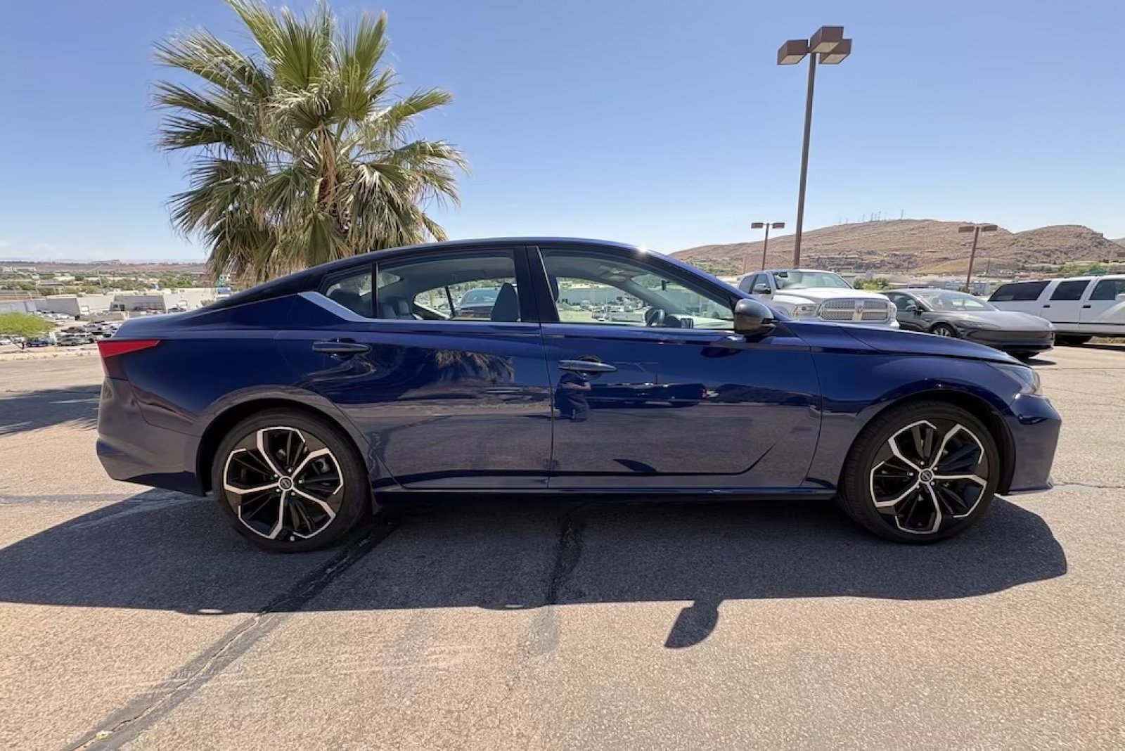 Used 2024 Deep Blue Pearl Nissan 2.5 SR image 7