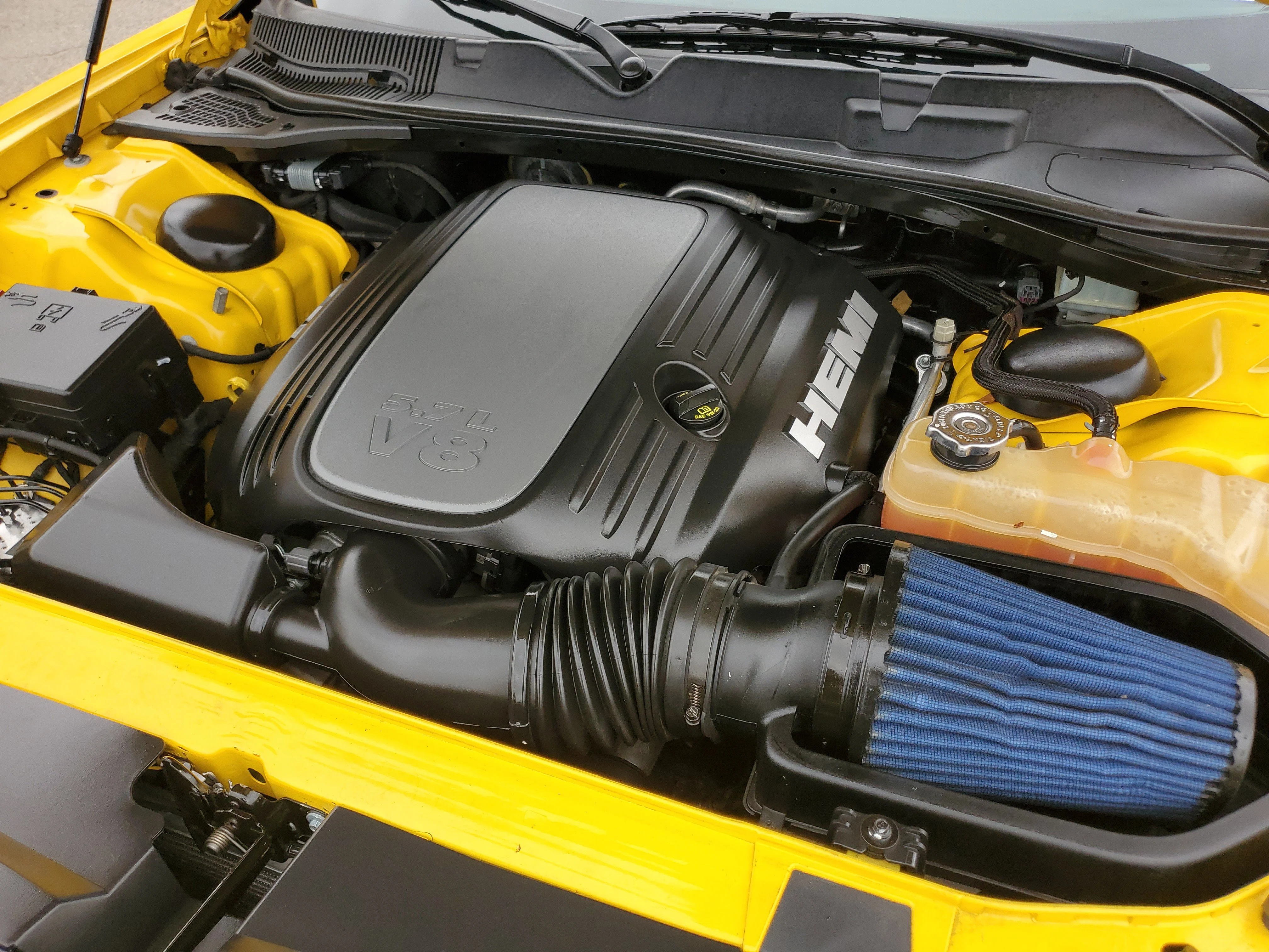 Used 2018 Yellow Dodge R/T image 26