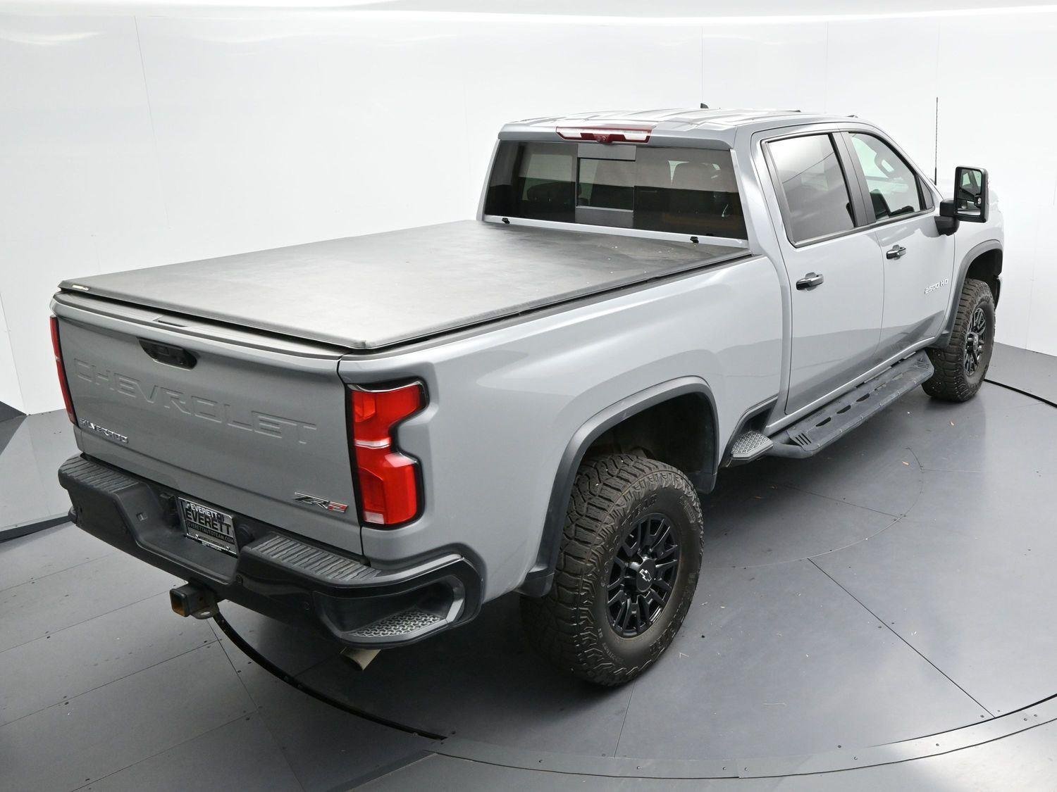 Used 2025 Slate Gray Metallic Chevrolet ZR2 image 38