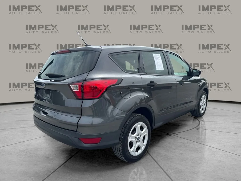 Used 2019 Gray Ford S image 3