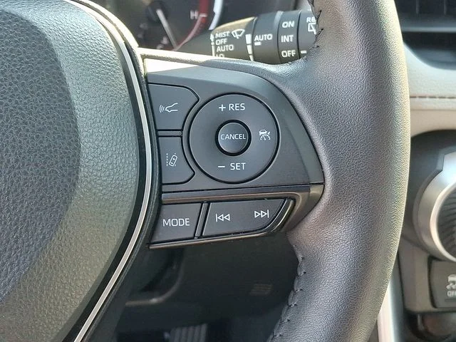 Used 2024 White Toyota XLE image 23
