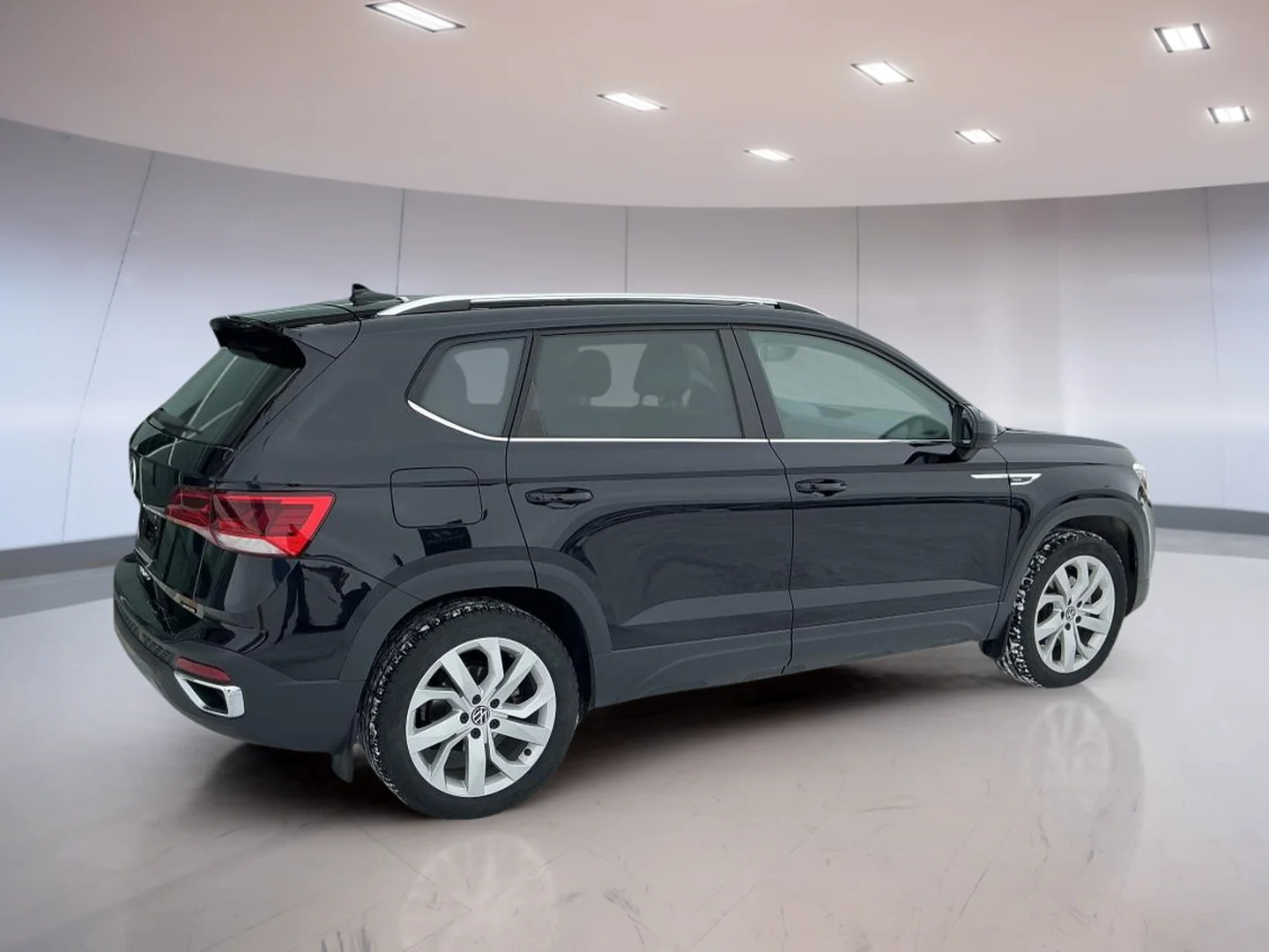 Used 2022 Grey Volkswagen Comfortline image 6