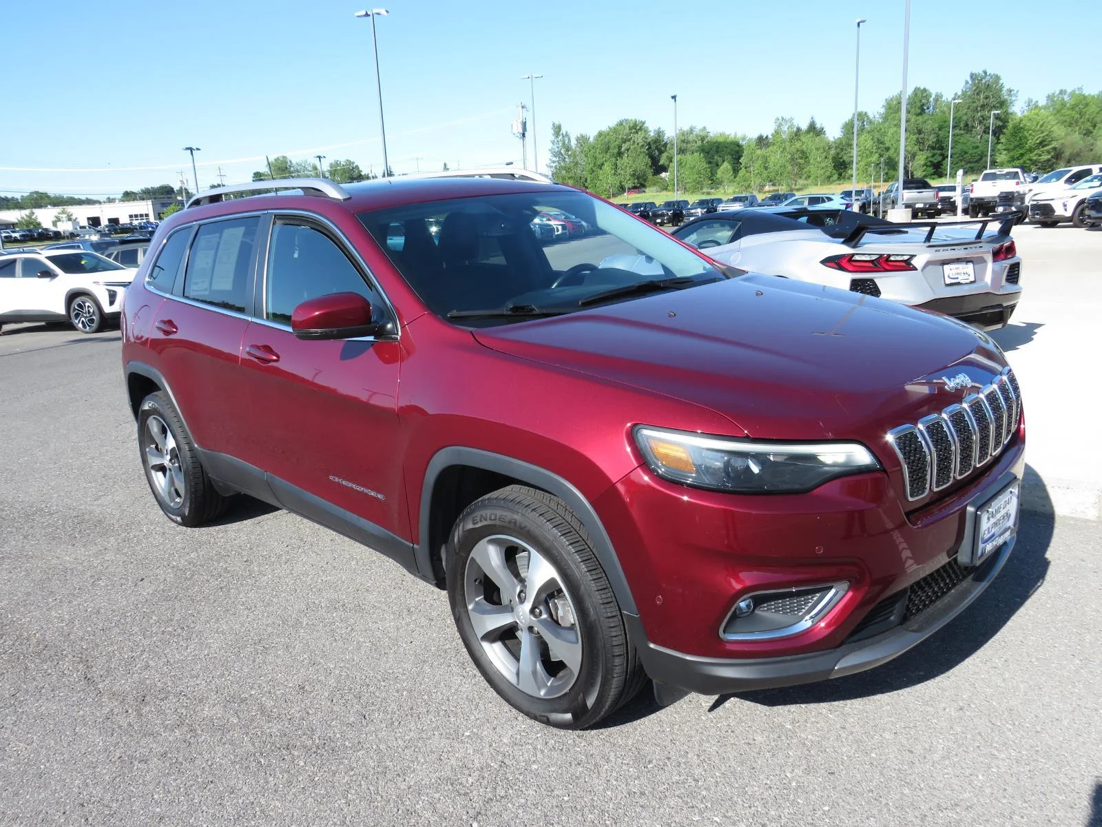Used 2021 Velvet Red Pearlcoat Jeep Limited image 5