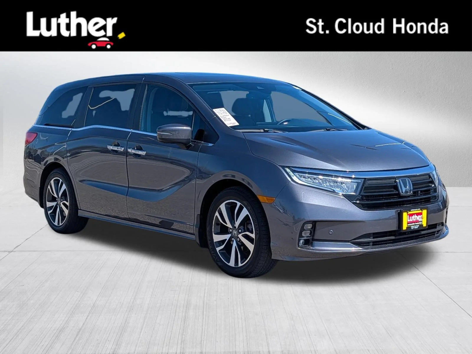 2024 Honda Odyssey Touring's photo