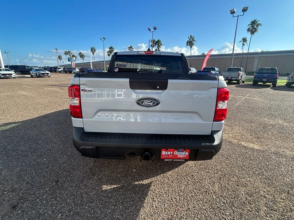 New 2026 Space White Metallic Ford XLT image 6