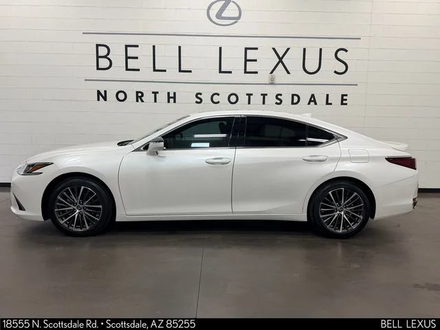 Certified Used 2025 White Lexus 300h image 7
