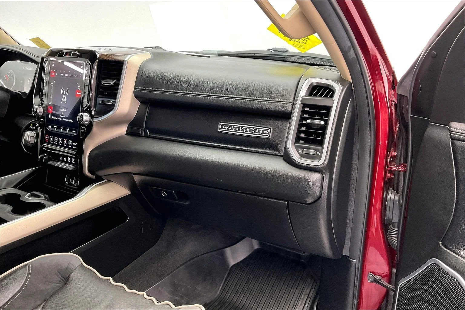Used 2020 Delmonico Red Pearlcoat Ram Laramie image 12