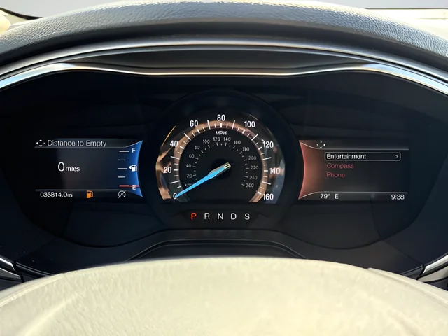 Used 2019 Black Ford SE image 13