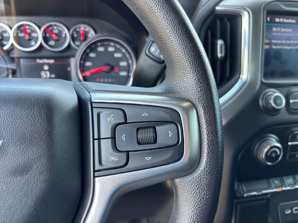 Used 2020 Black Chevrolet RST image 27