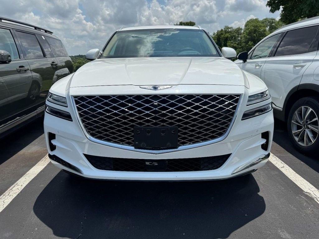 Certified Used 2024 Uyuni White Genesis 3.5T Prestige image 2