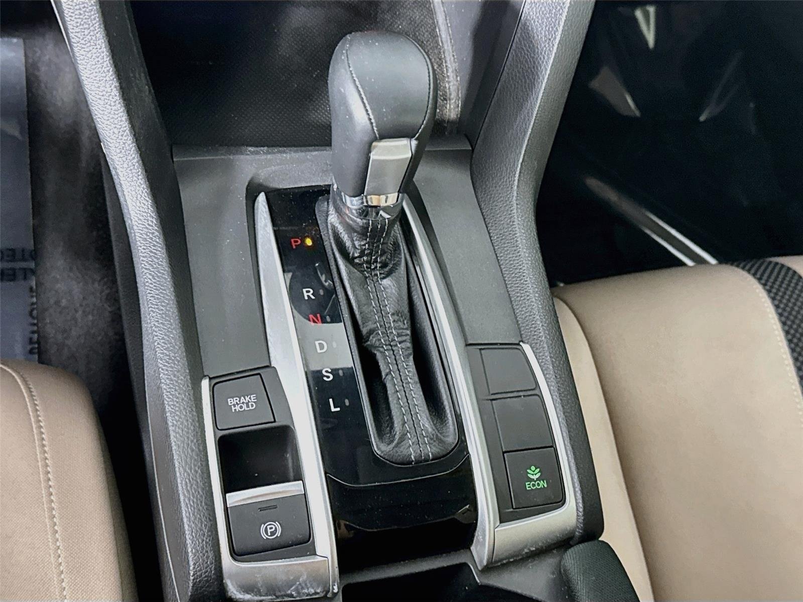 Used 2019 White Orchid Pearl Honda EX image 18