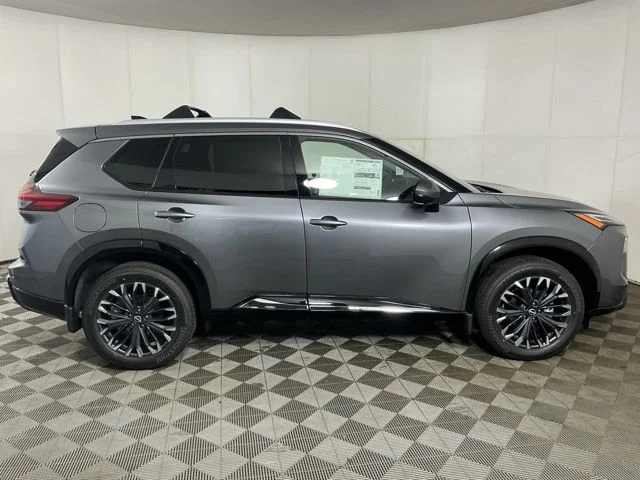 New 2026 Gray Nissan Platinum image 8