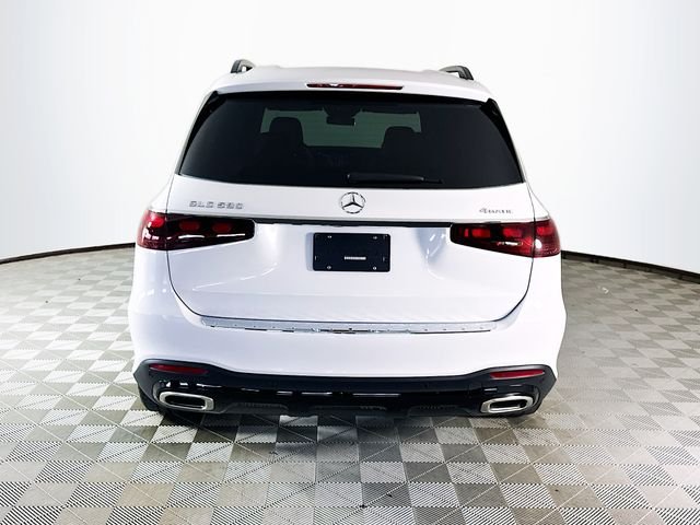 New 2026 MANUFAKTUR Moonlight White Metallic Mercedes-Benz GLS 580 image 6