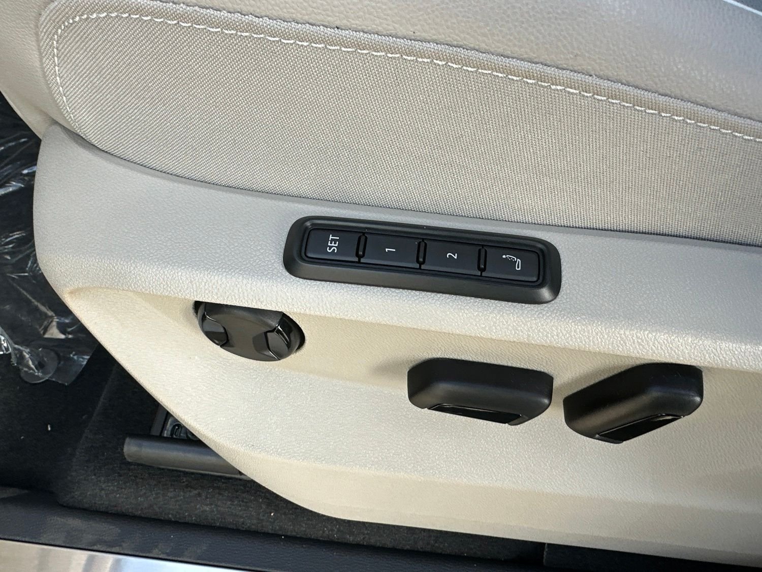 New 2026 Green Volkswagen SEL Premium R-Line image 15